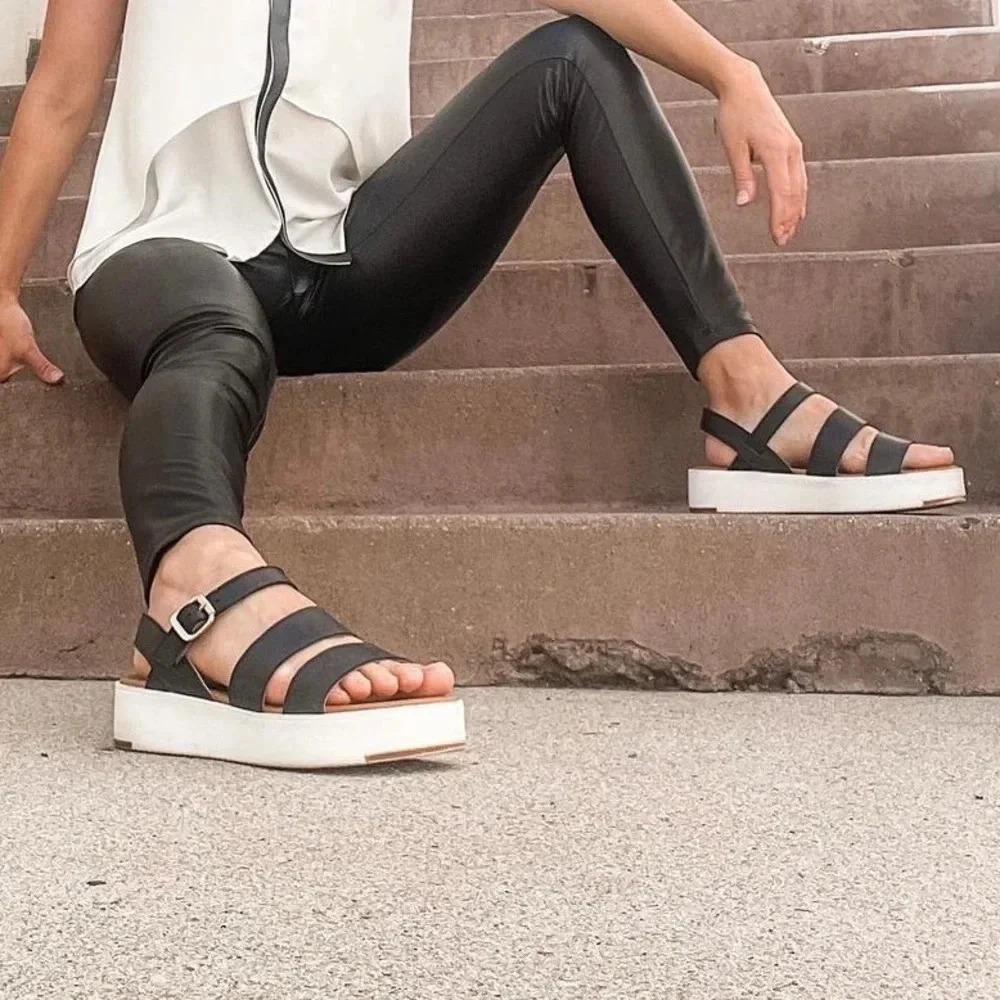Sandals - Picture 6 of 15